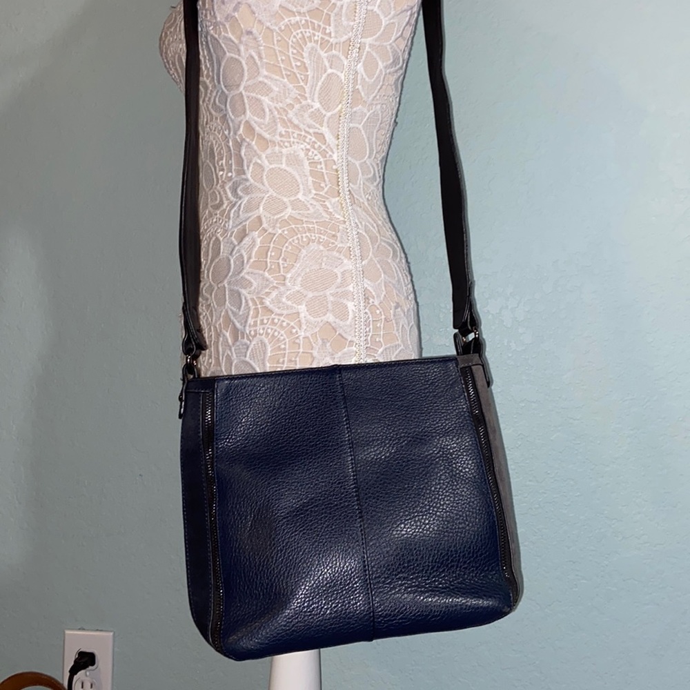 Sondra Roberts Leather Black navy Blue Gray Color Block Zippered Crossbody Bag